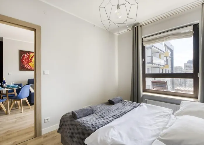 Warsaw Night Apartments Metro Plocka